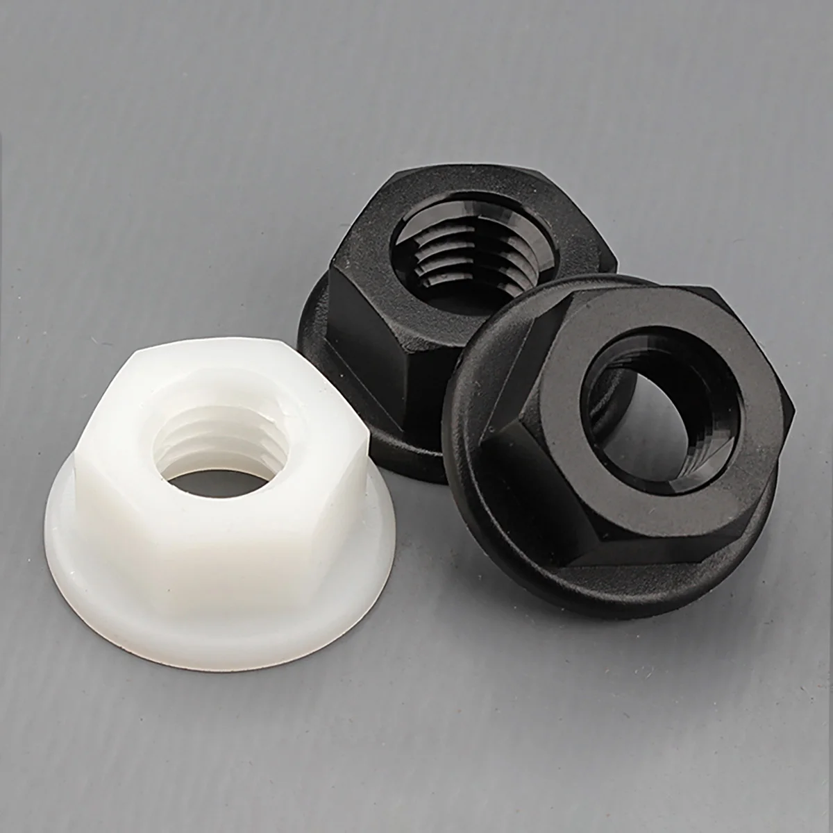 

Nylon Hexagon Flange Nut / Insulated Locking Rubber Screw Cap With Gasket M3-M12