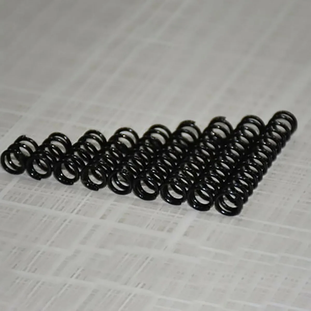 10 pezzi diametro filo 1,2 mm molla di compressione tipo Y nera 65Mn molla di pressione a spirale in acciaio lunghezza 10 mm a 50 mm diametro esterno 6 mm - 20 mm