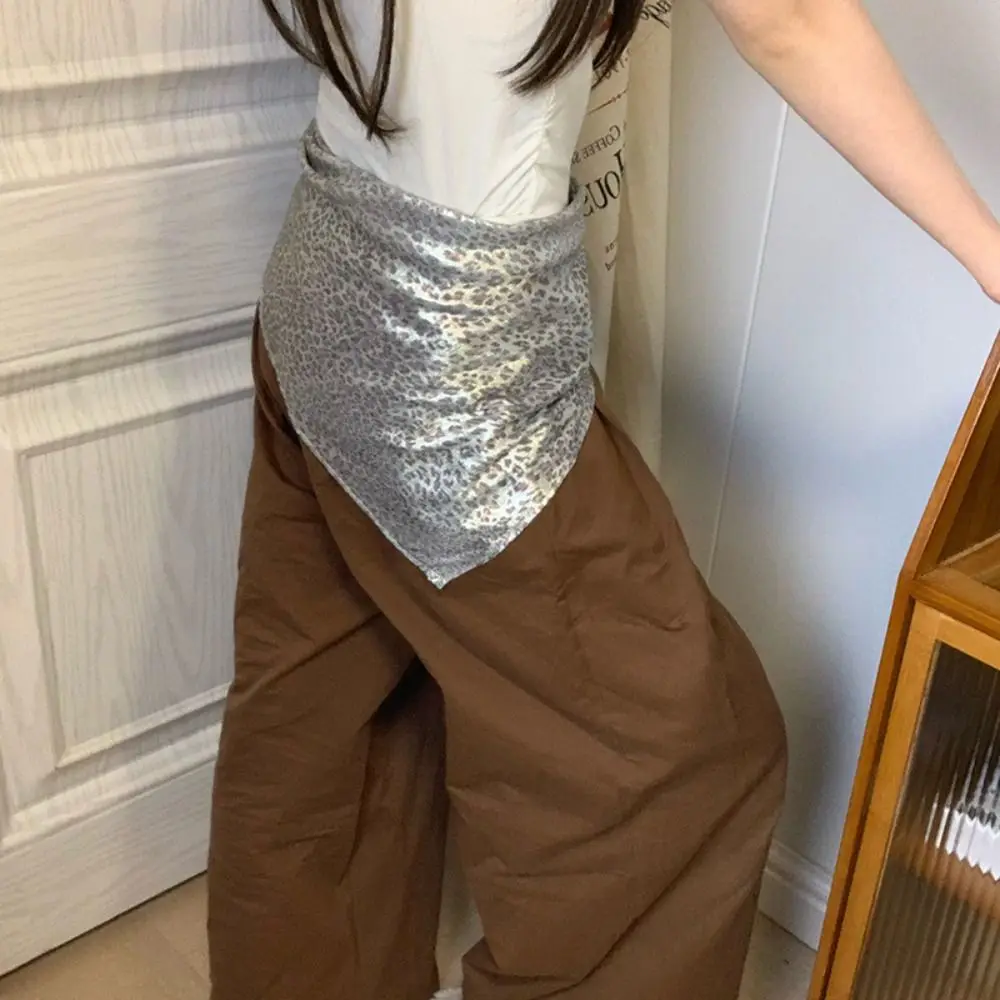 

Универсальный треугольный шарф с принтом Y2K, глянцевый шелковый платок для волос, корейский шелковый шарф с леопардовым принтом в стиле Spicy Girls, аксессуары для одежды