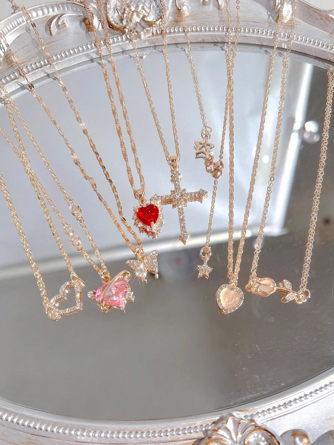 8 Pieces/Set of Fashionable Y2K Style Simple and Elegant Retro Design Colorful Crystal Shiny Heart-Shaped, Butterfly, Tulip, Star, Cross Pendant Multi-Layer Necklace Set, Perfect for Festival, Party, Gift and Daily Wear