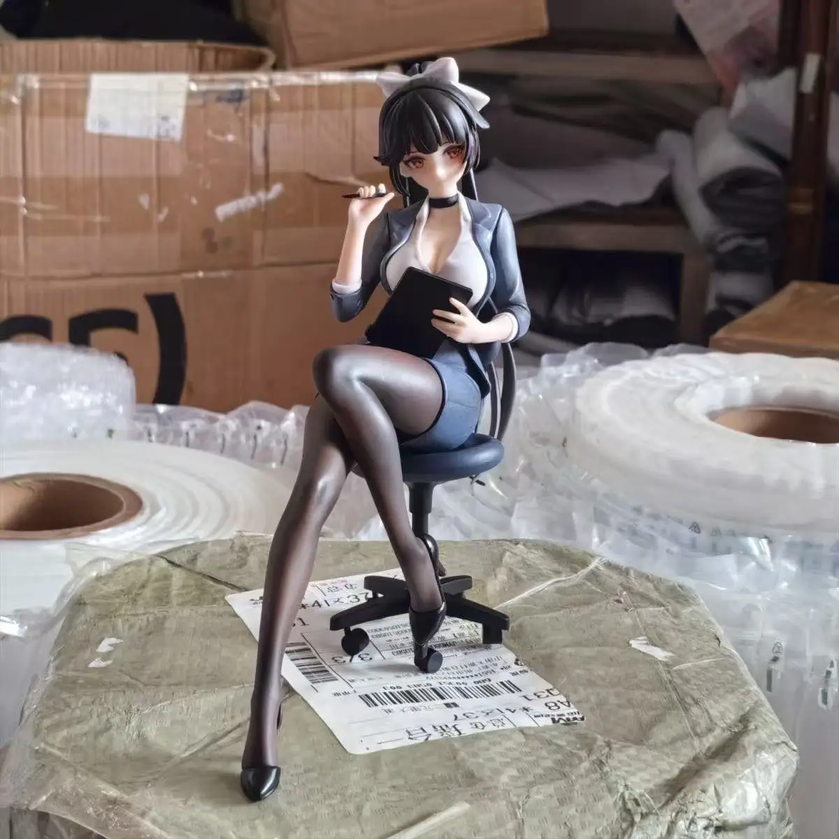 Azur Lane Ijn Takao 모델 애니메이션 피규어 비즈니스 복장 장난감 컬렉션 데스크탑 장식품 소년 생일 선물