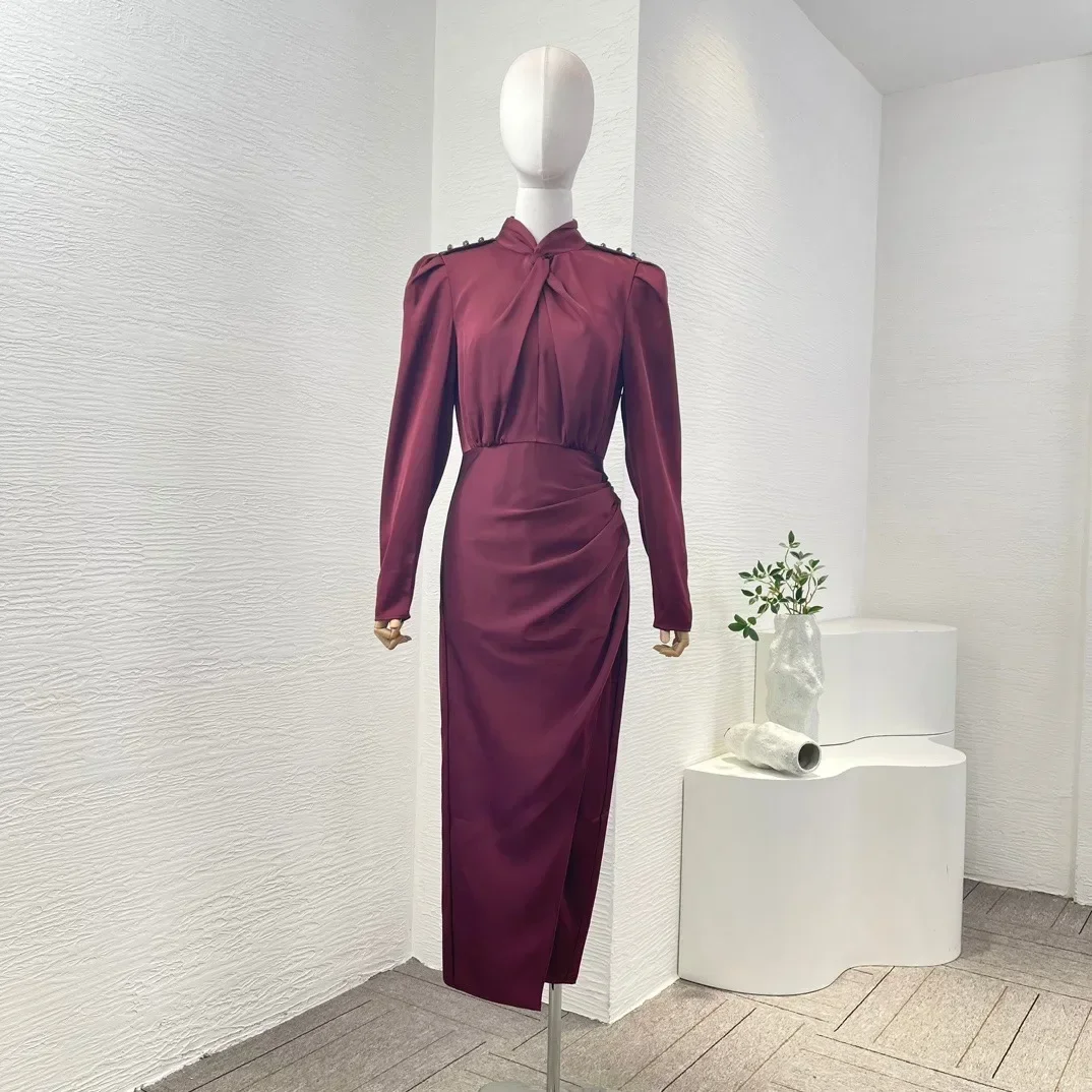 2024 Neues Herbst-Rot-Langarm-Midikleid aus bordeauxrotem Satin mit Schlitz am Saum für Damen