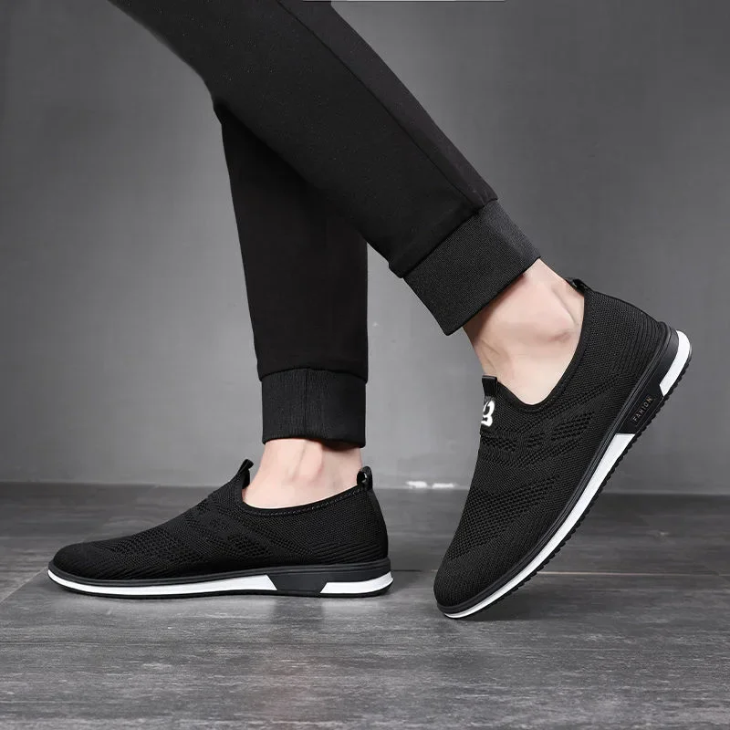 2023Sneakers Men Breathable Mesh Lightweight Casual Shoes Comfortable Soft Bottom Flats Slip on Men Shoes Zapatillas Hombre