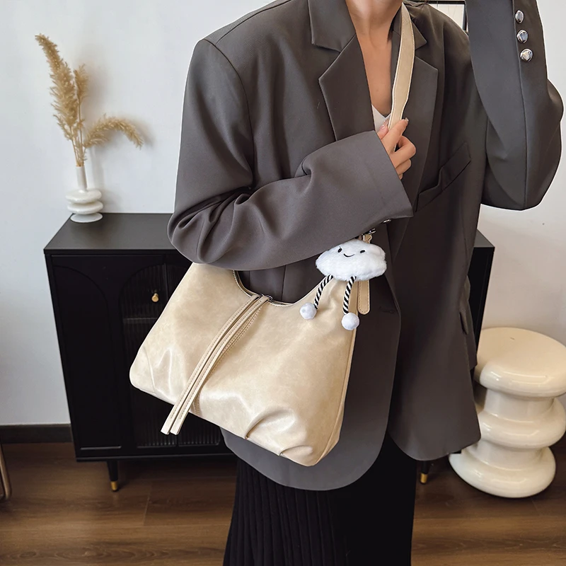 

Elegant Women Leather Luxury Crossbody Bag Fashion Designer Tote Shoulder Handbag For Daily Stylish Look