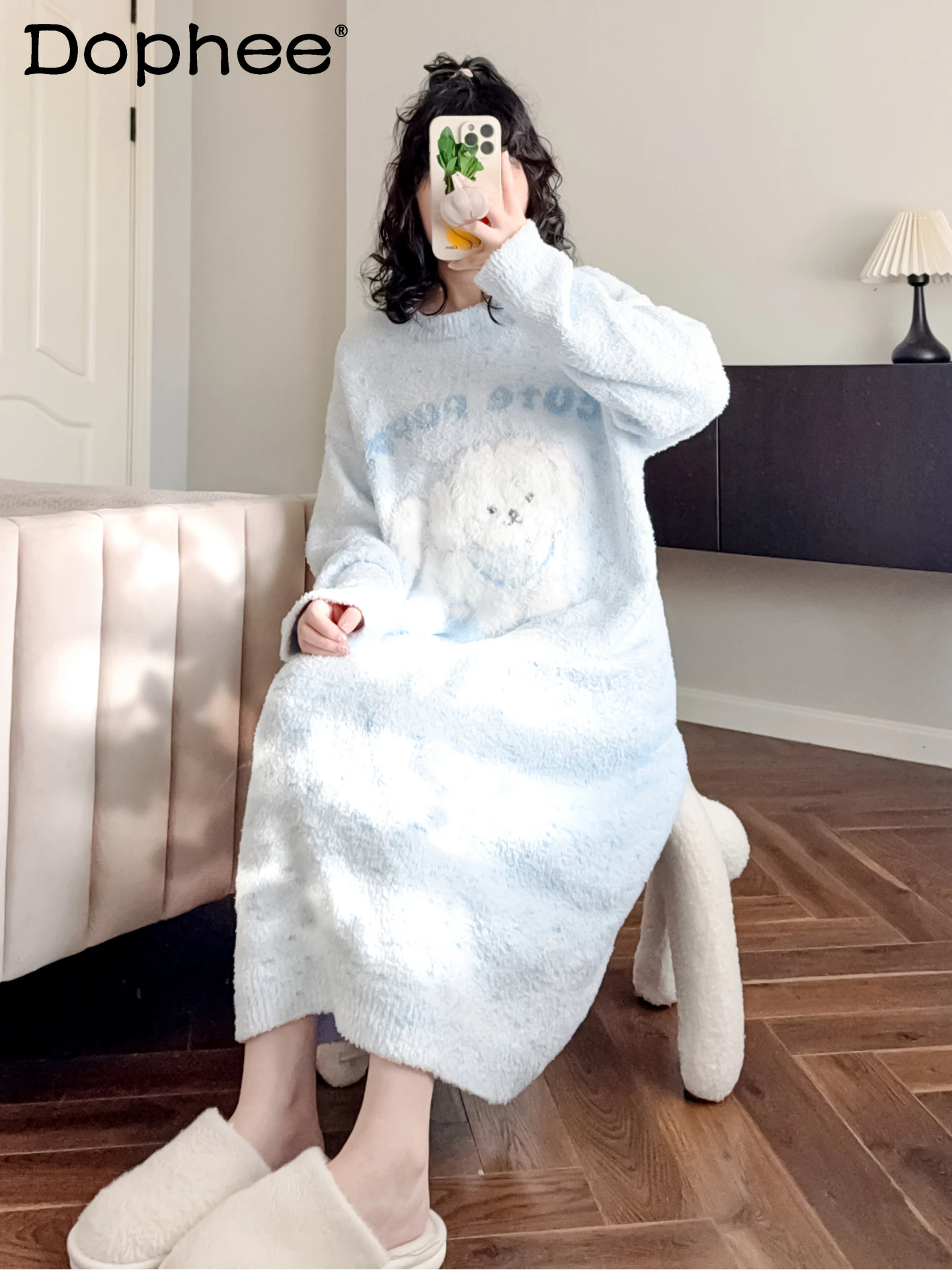 

Зимняя милая ночная рубашка с героями мультфильмов для женщин, теплая утолщенная пушистая повседневная свободная домашняя одежда с длинными рукавами на флисовой подкладке