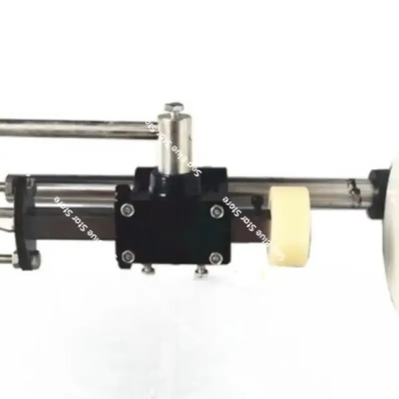 Hand pressure sealing machine, sub-packaging machine, spray head, glue bottle inner plug capping machine, bayonet sealing
