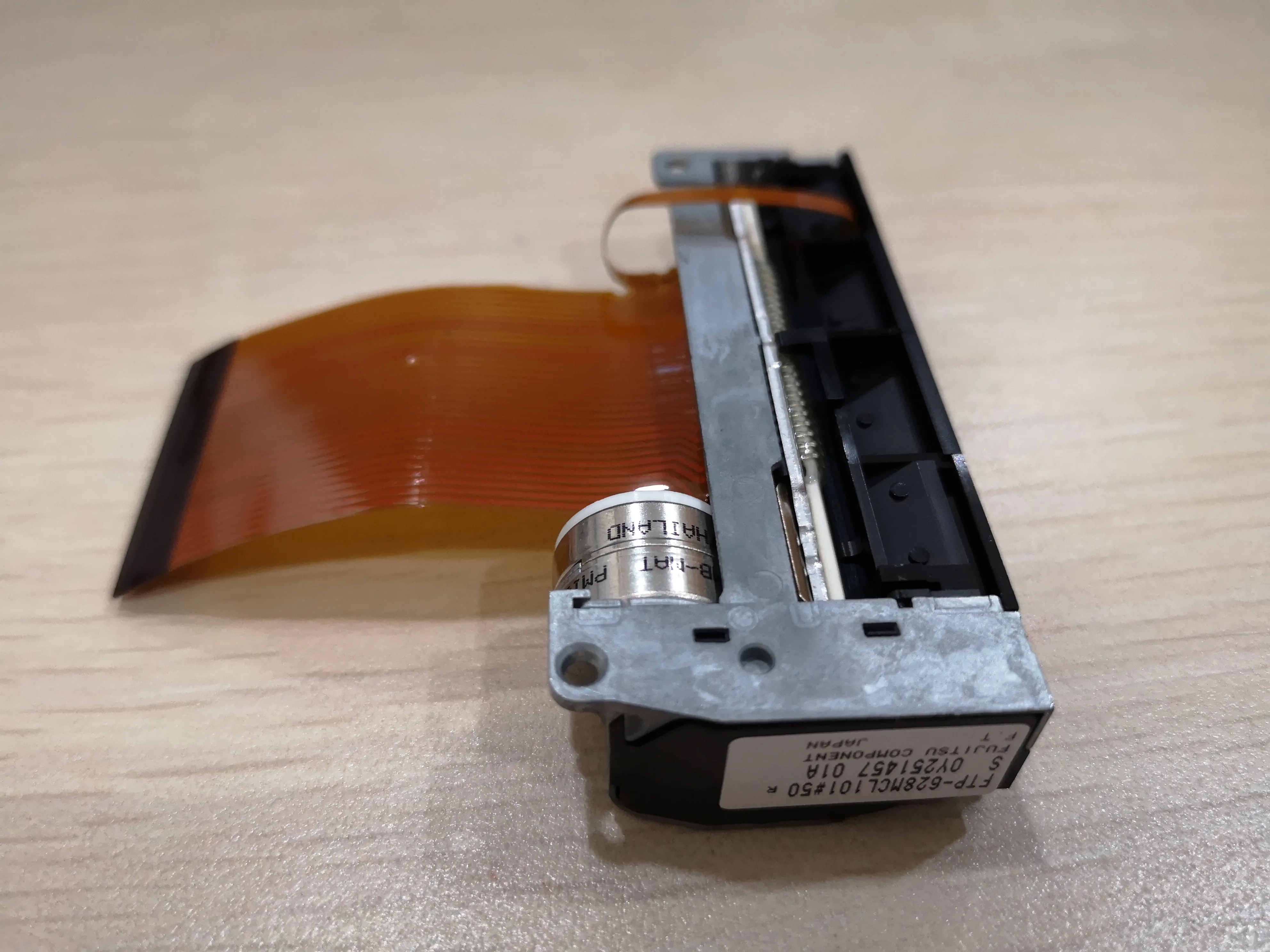 

Термопечатающая головка FTP-628MCL101, 58 мм, оригинальная термопечатающая головка высокого качества FTP-628MCL101 # 50, оригинал для Fujitsu