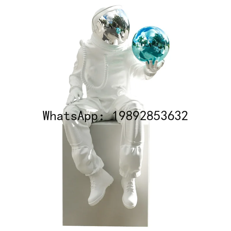 Large Astronaut Floor Statue Space Theme Decorative Sculpture Art