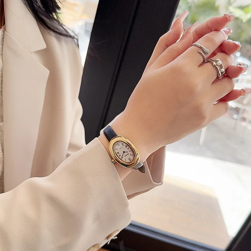 New Women'S Leather Strap Watch, Oval Vintage Style, Quartz Movement, Exquisite Ladies' Wristwatch, High-Quality Women'S Watch.