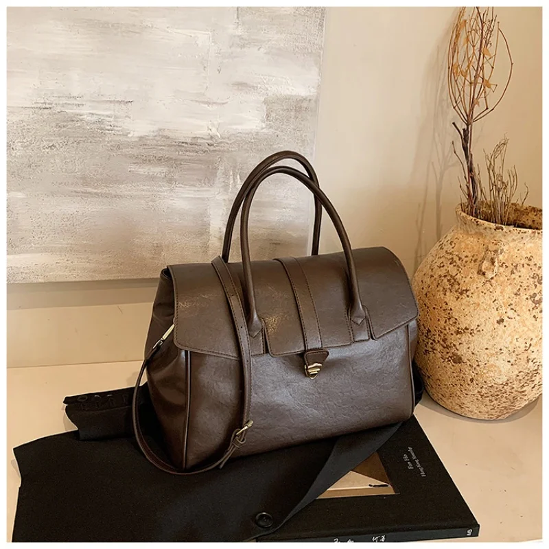 Classic Retro Handheld Tote Bag, PU, With Flap Design & Gold Lock Closure, Spacious For Work & Travel