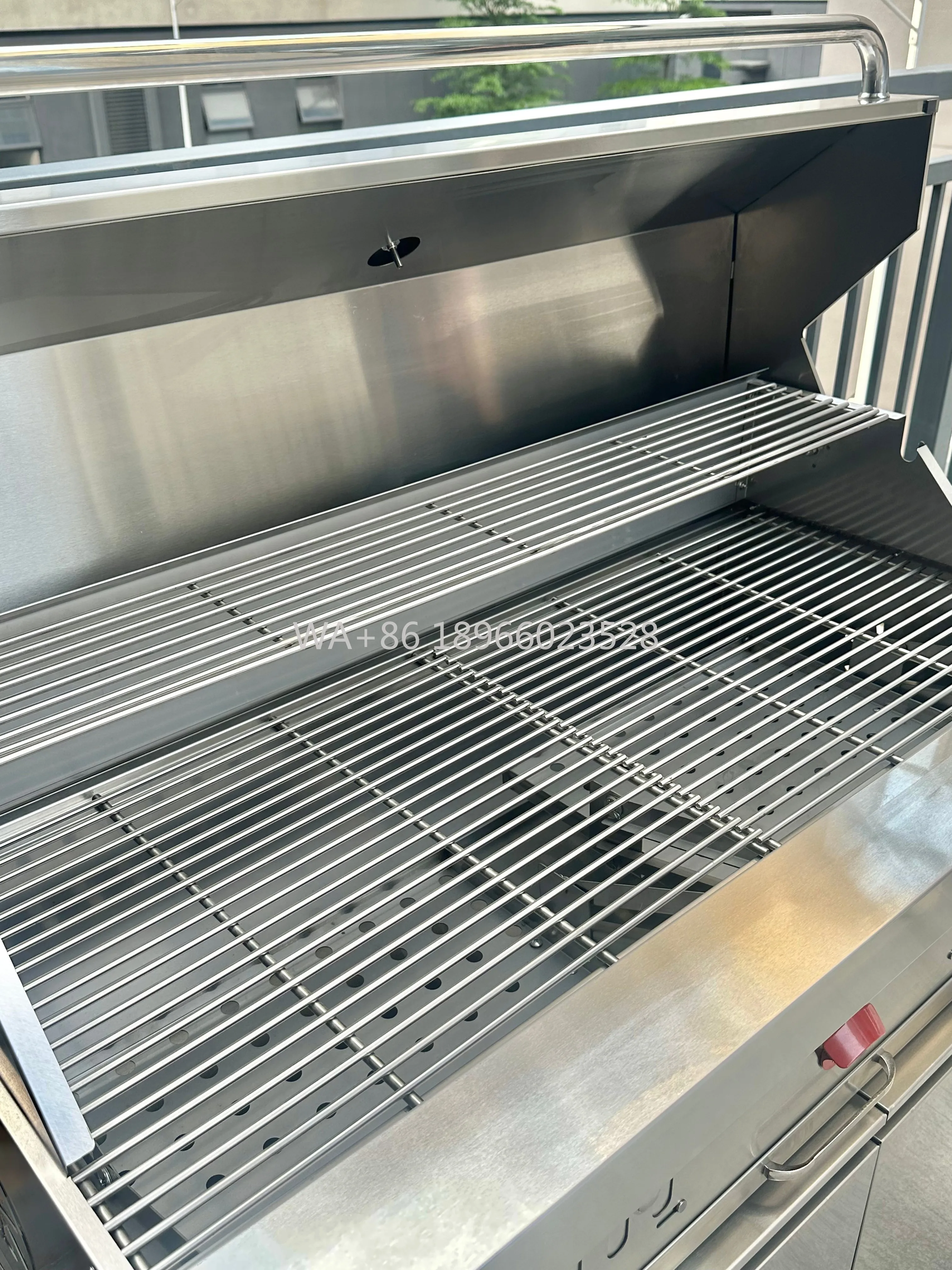

Generous Grilling Space with Quick Heating Hot Selling Modern Premium All-Weather 304 Stainless Steel Courtyard Grill
