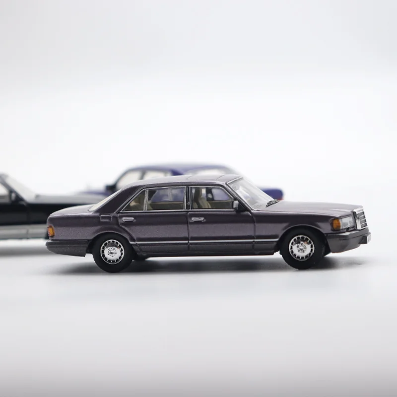 Master 1:64 S-Class 560SEL W126 Metallic Purple Diecast Model Car