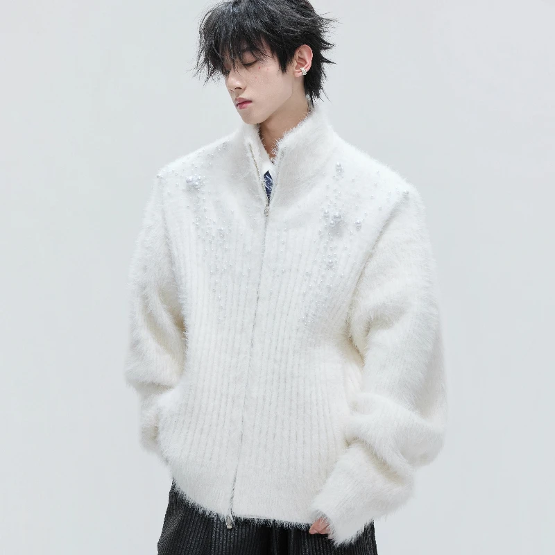 سترة صوفية رجالية شتوية جديدة أنيقة موديل 2025 ذات ياقة عالية ومزينة باللؤلؤ سترة أنيقة سميكة بلون سادة وأكمام طويلة تريكو #3