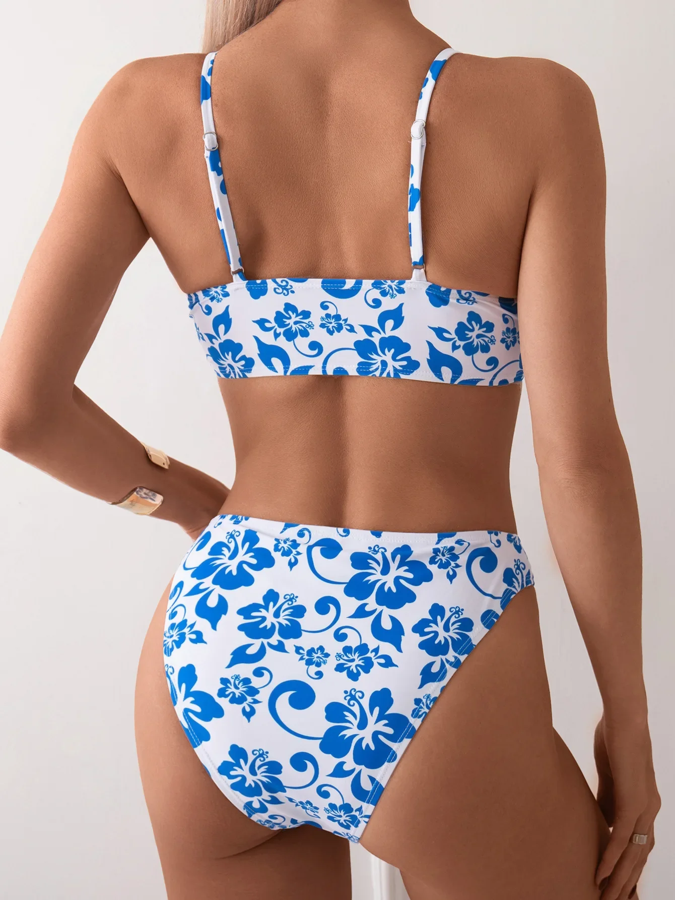 セクシーなパッド入りツーピースビキニセット女性のシンプルなツーピース水着ストラップ背中の開いたパンティー夏オールオーバープリントビーチ服