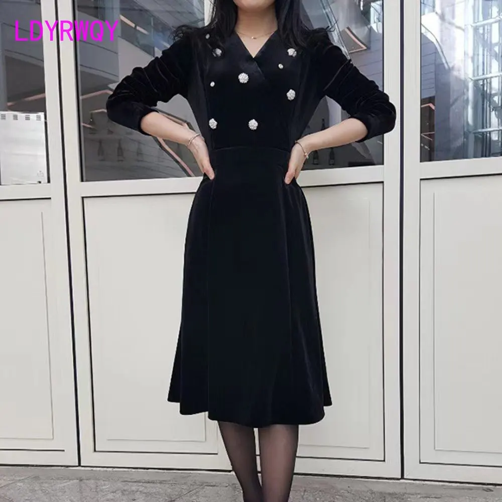 

South Korea new temperament V neck nail bead long slim little black dress dress