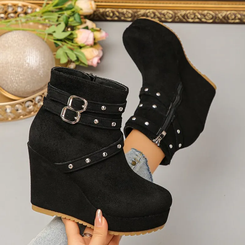 New High-quality Autumn Winter 2026 Platform Chunky Ankle Boots Women's Warm Boots Handmade Fashion Punk Retro Mom Ladies Shoes