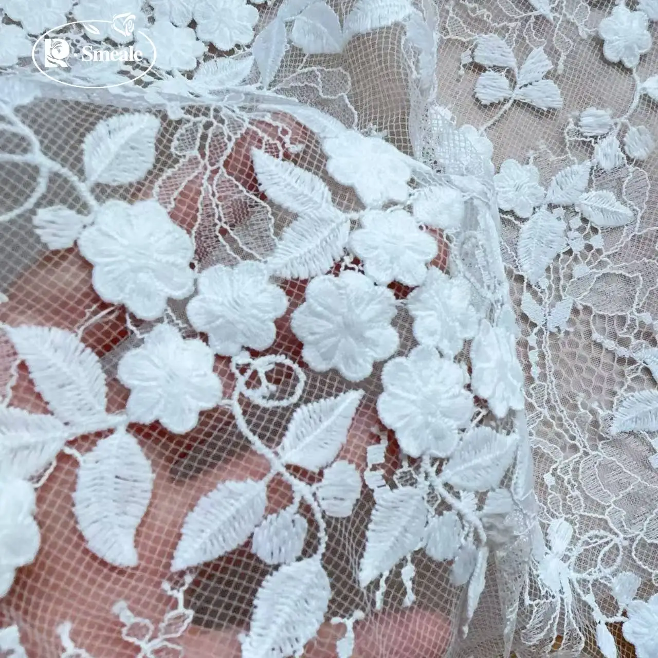 Hochwertige Gaze-Spitze 3D Applikation Spitzenstoff. DIY Hochzeitskleid Designer-Markenstoff. Stoff zum Nähen – Detail 3