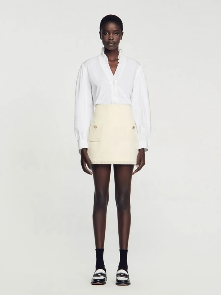 Frühling 2024 ort A-Linie Rock Damen Hohe Taille Polyesterfaser Reine Farbe Pendeln OL Sle Perlen Knopf Detail Rock