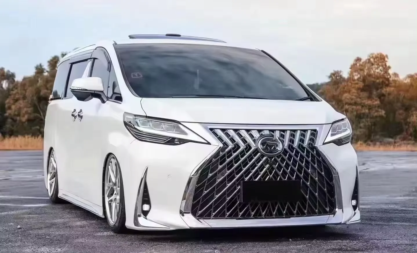 Luxury  Alphard Vellfire Body Kit Modified To Lexus LM