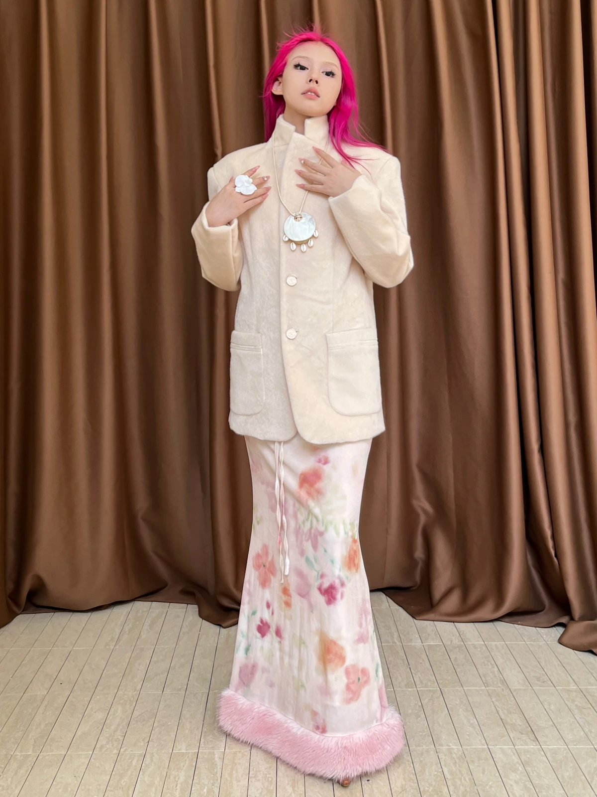 

Annie's Armor Original Design Short Fur Foxlike Simulation Black And Apricot Outerwear Style Suit Coat Female Fashion
