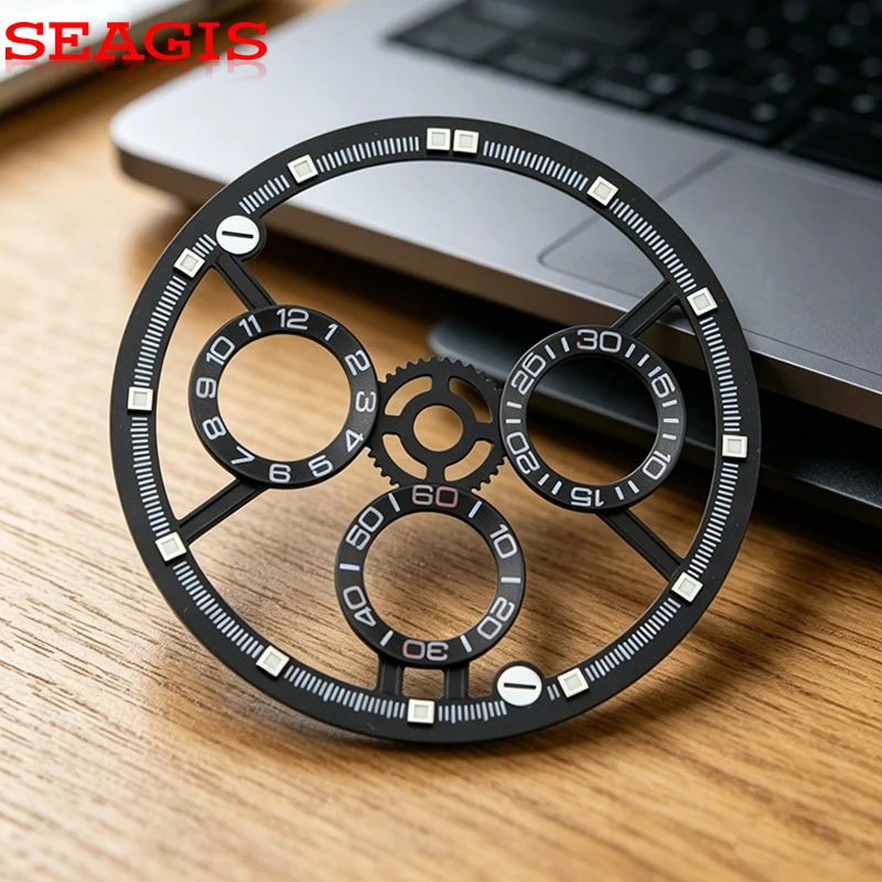 

SEAGIS 28,5-мм скелетонизированный циферблат для механизма 4130/4802. Подходит для корпуса из углеродного волокна 38,0 мм. Синий люминесцентный.