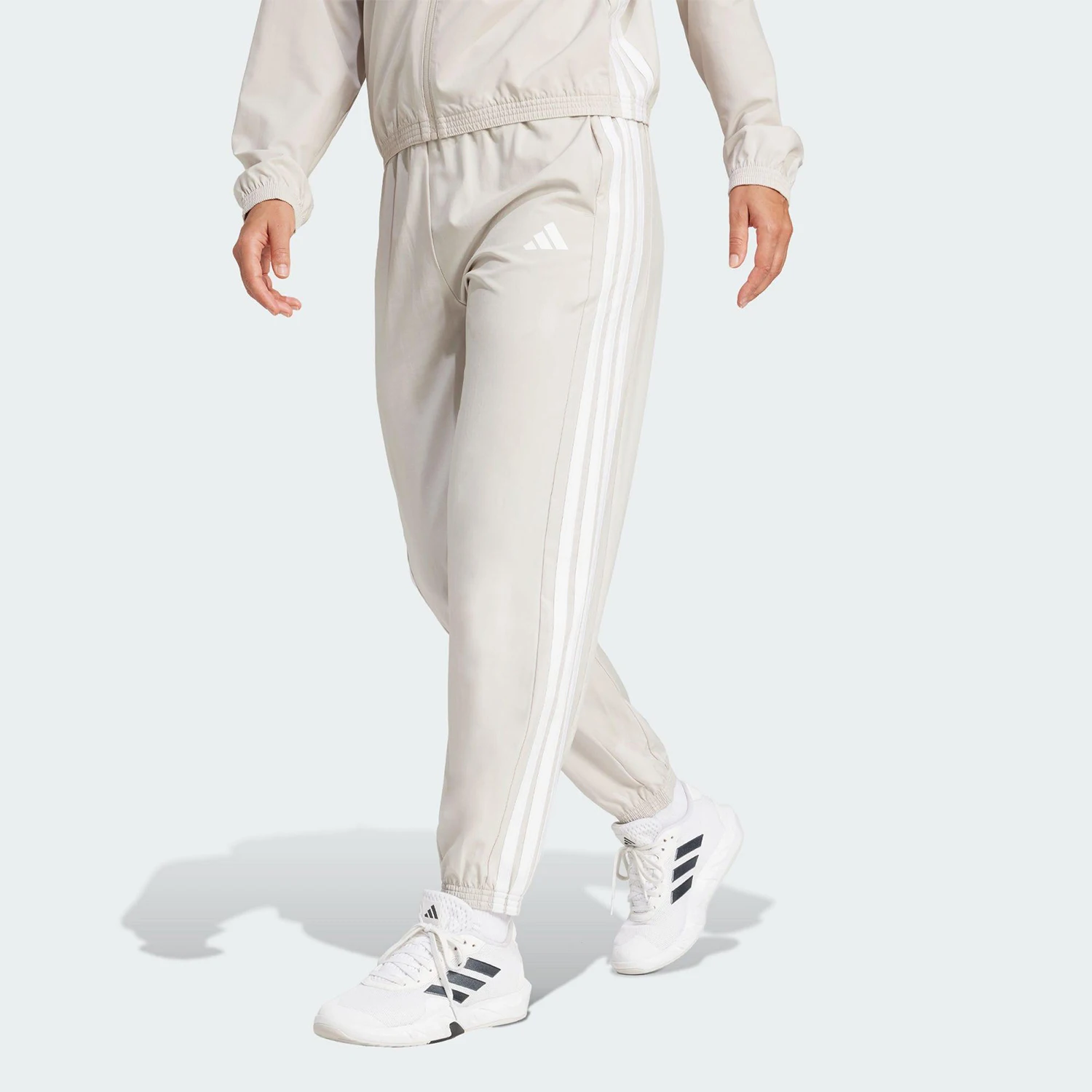 

Официальные женские тканые повседневные спортивные брюки Adidas на весну 2025 года JD6522