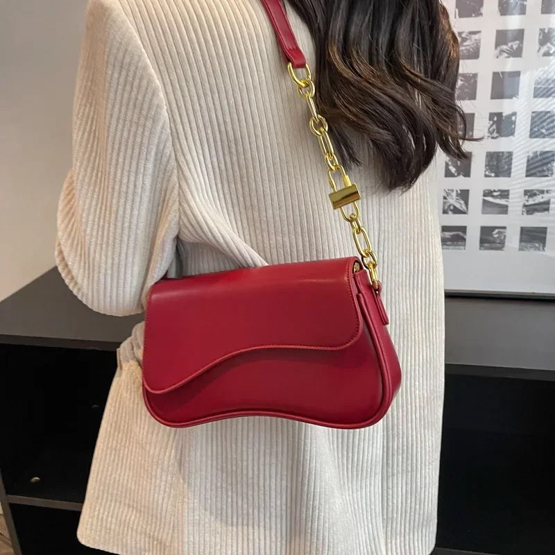 Versátil bolsa de ombro corrente bolsa feminina novo estilo elegante e sofisticado crossbody axila saco