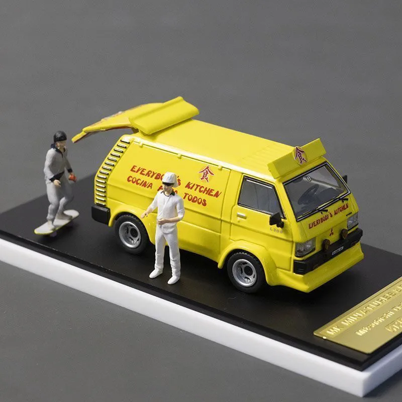

MK 1:64 Delica Food Truck, забавный легкосплавный автомобиль, литье под давлением и игрушечный транспорт, модель автомобиля, миниатюрная масштабная модель автомобиля, игрушки для детей