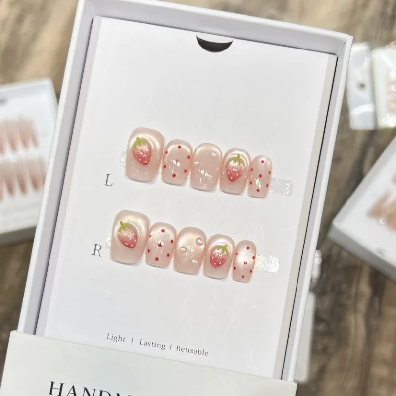 Рисунок 2 - накладные ногти ручной работы