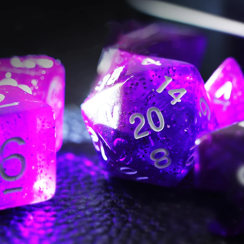 7Pcs/Set Purple and Red Starry Sky Dice D&D COC Dice D4 D6 D8 D10 D% D12 D20 Table Games DND RPG Dice Set