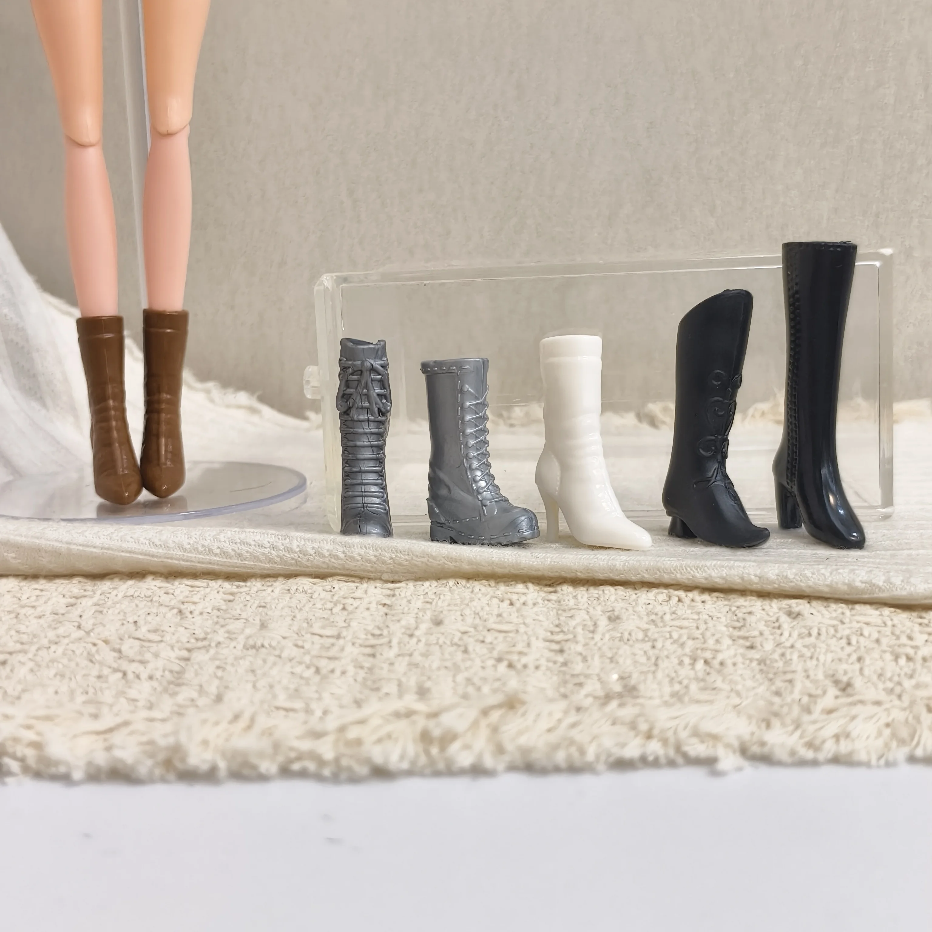 1/6 Doll Parts 24 Pairs Fashio - Vintage Fashion Dolls 评论和价格