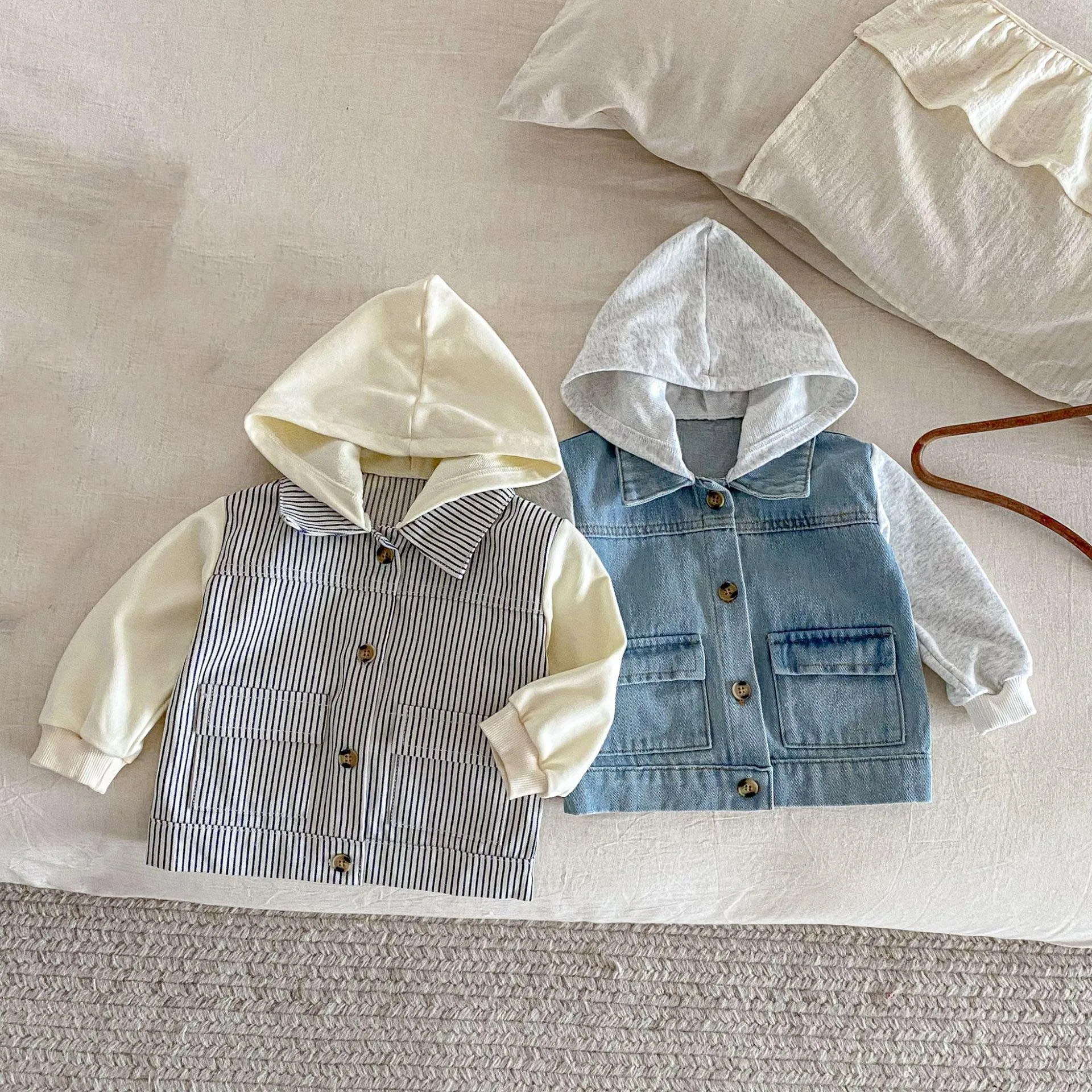 Spring New Boys' Hooded Denim Jacket Fashion Splicing Fake Two Piece Coat for Girls' Spring Autumn Loose Stiped Top