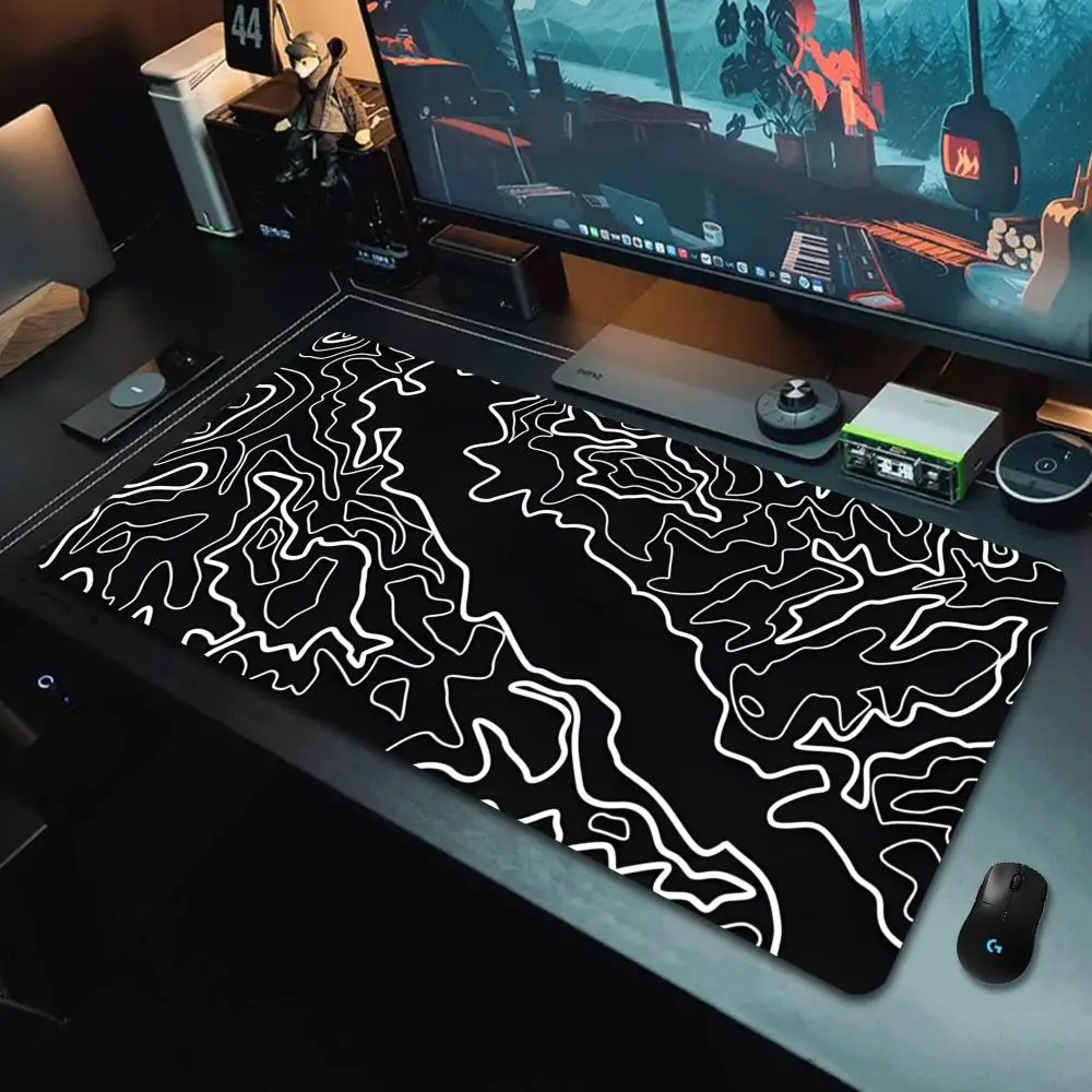 

Large XXL Gaming Mouse Pad with Abstract Twisted Black Lines, Rubber Stitched Edges, Suitable for Office and Home Use