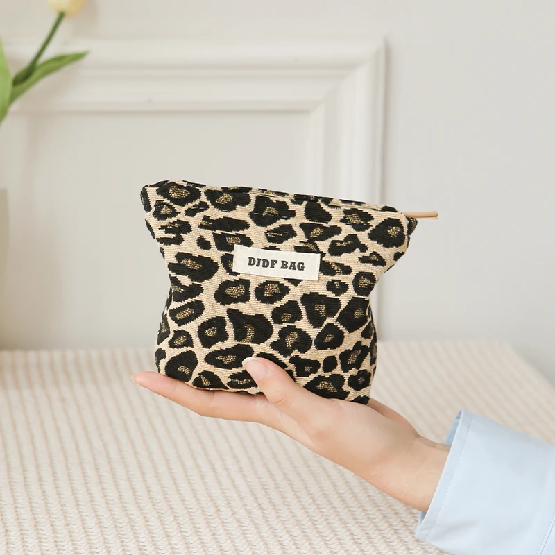 Small leopard print coin purse women's makeup bag portable cosmetics storage bag fashion lipstick bag daily commuting liner bag