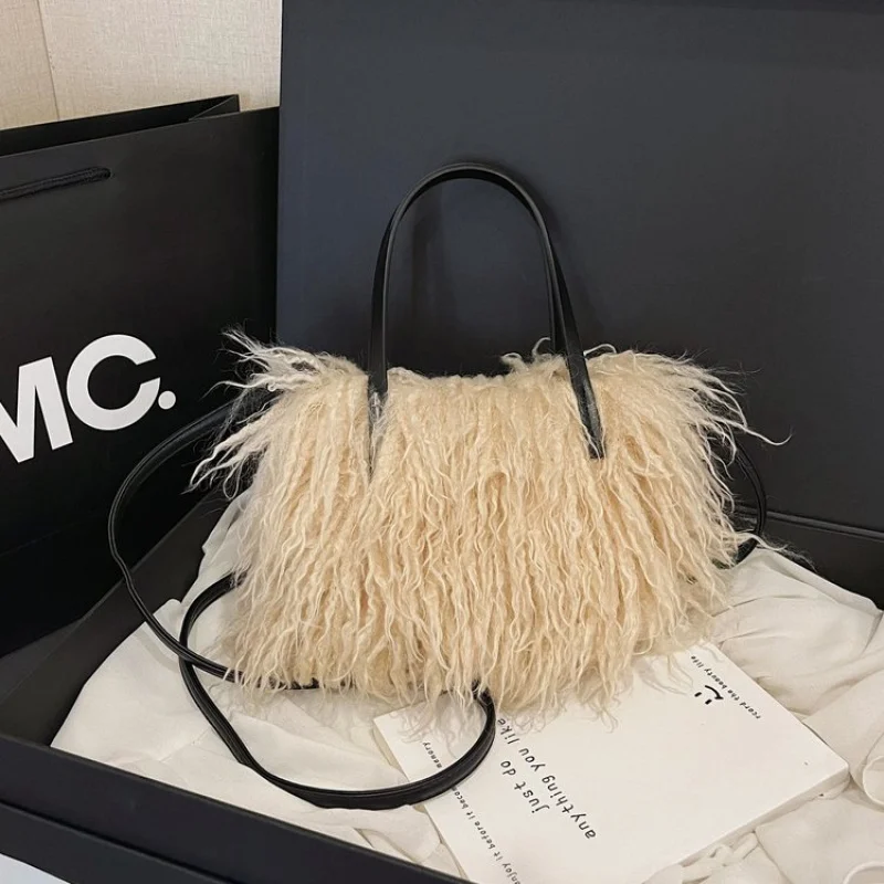 

High-End Vintage Messenger Bag With Fashionable Design And Large Capacity Solid Color For Superstar Women