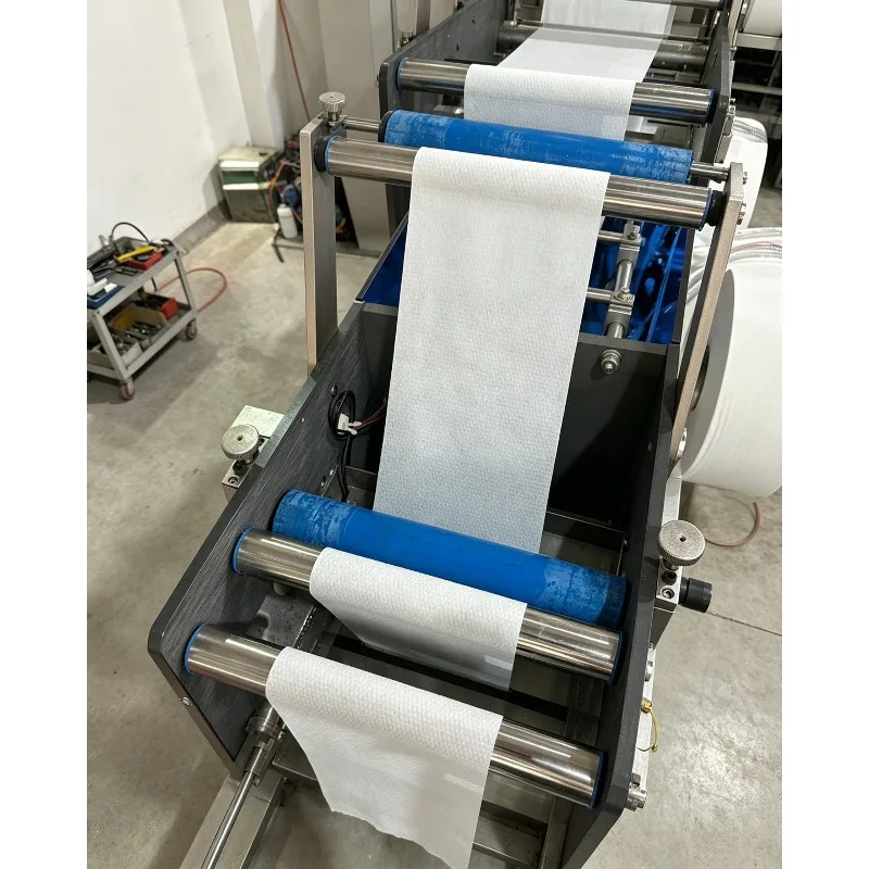 Automatic Wet Wipes Machine Wet Wipe Making Machine Facial Tissue Packaging Machine Wet Tissue Production Line