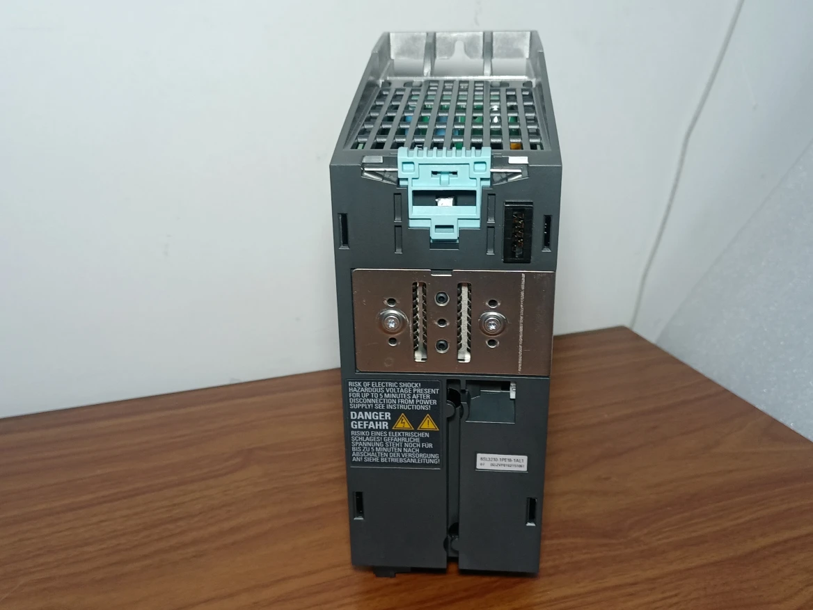 Original New Sie-mens 6SL3210-1PE16-1AL1 SINAMICS Power Module PM240-2 with integrated Class A filter with integrated braking