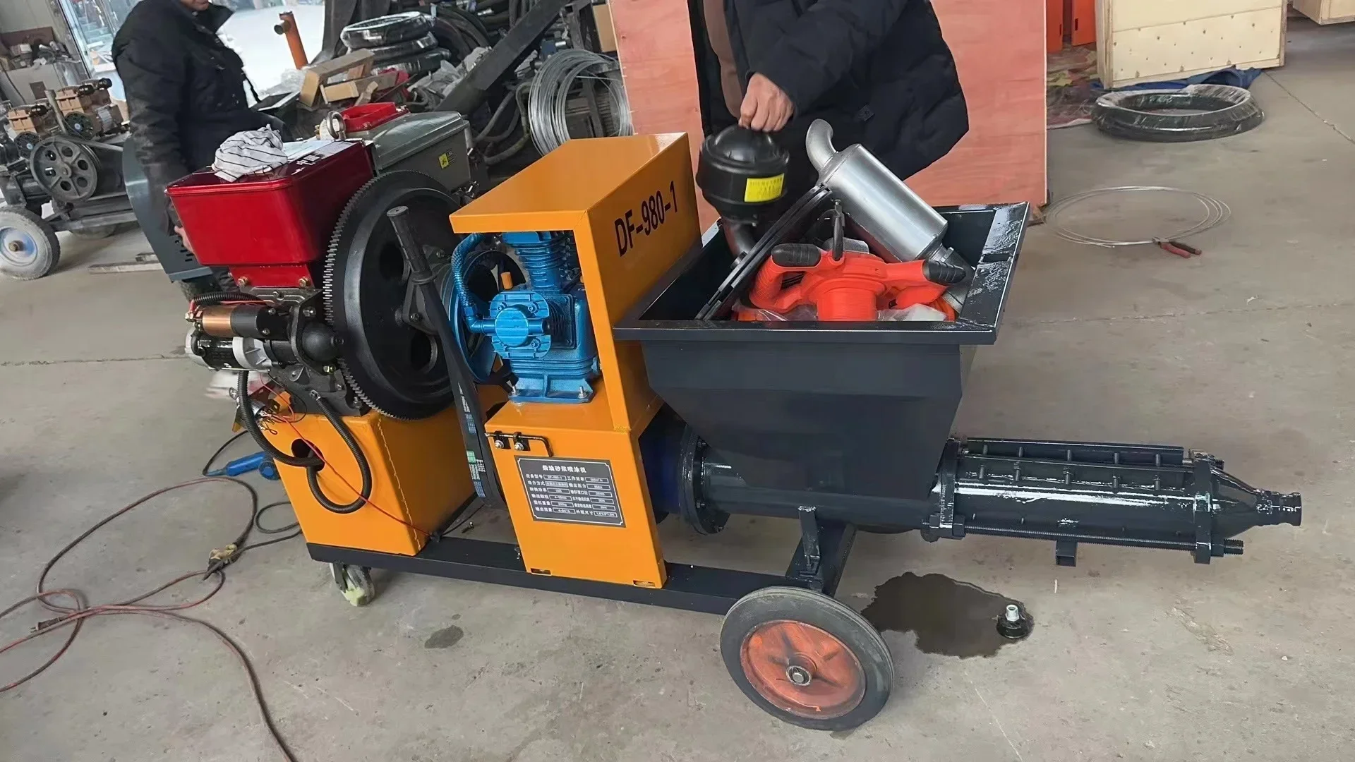 2023 New  Powered Hydraulic Mortar Cement Spraying Machine for Wall Spray in Manufacturing Plants