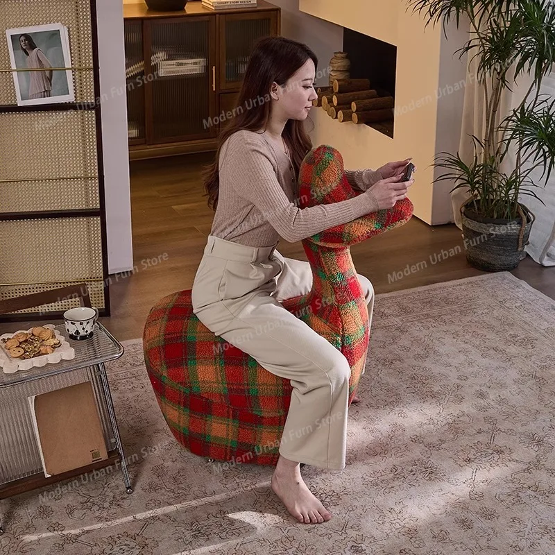 

Современный стул-утка в виде животного, кресло для отдыха на колесиках, украшение для гостиной, крупный декор, подарок на новоселье