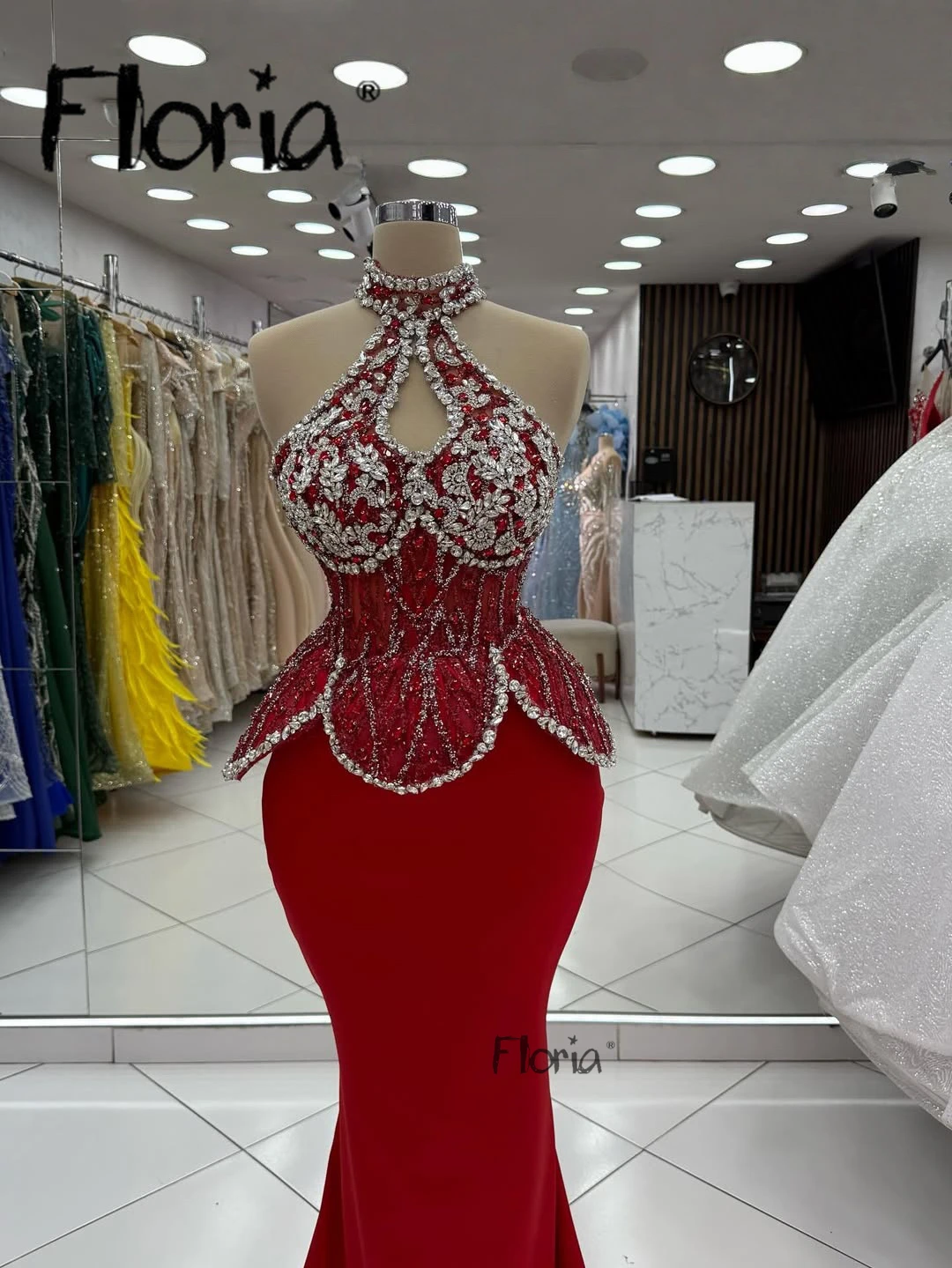 

Elegant Mermaid Prom Dresses Women Appliques Lace Burgundy Satin Wedding Party Prom Gowns Robe de Soiree Customized Reception