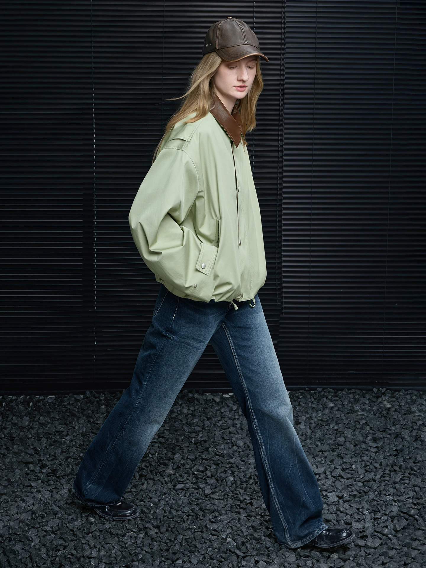 Street Style Baumwolljacke Damen Locker Geschnittener Mantel mit Lederkragen Frühling 2026 Modisch Einzigartig Schöne Oberbekleidung