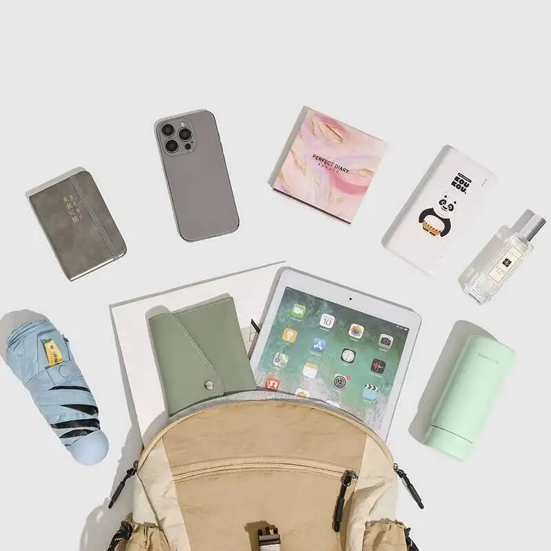 남성 여성을 위한 여러 개의 주머니가 있는 소형 초경량 하이킹 배낭 성인용 체크 무늬 방수 캐주얼 데이팩 하이킹