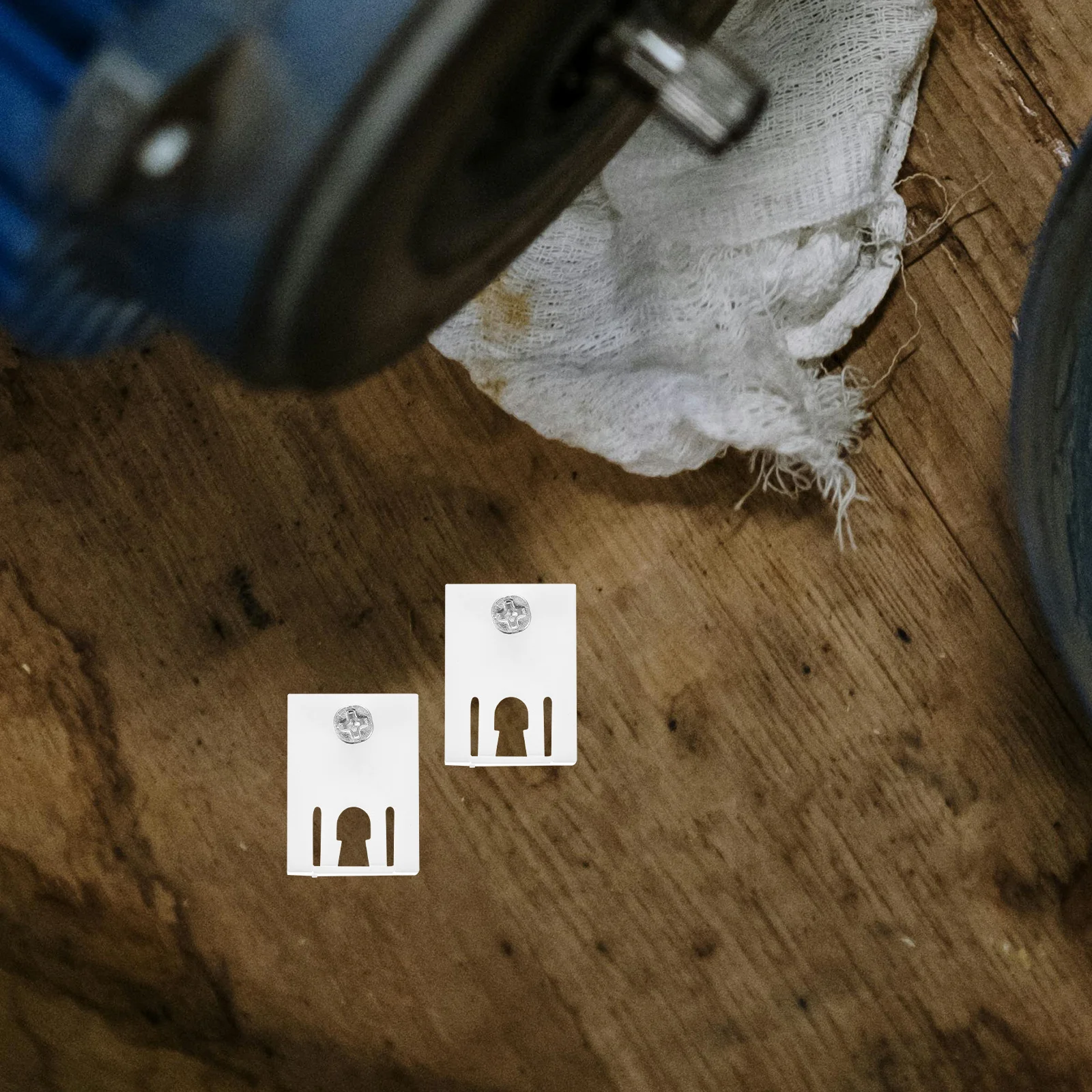 

50Pcs Curtain Track Accessories No Drill Side Mounted Pulleys Quiet Operation Bedroom Track Sliders Hooks Replacement Brackets