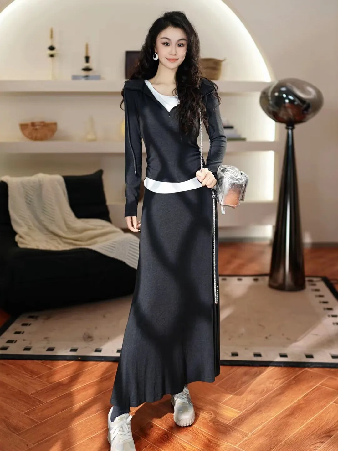 

2026 New Fashion Outfit Set Hoodie Skirt Two-Piece Set Color Block Design Long Sleeve Lace Details Spring Collection