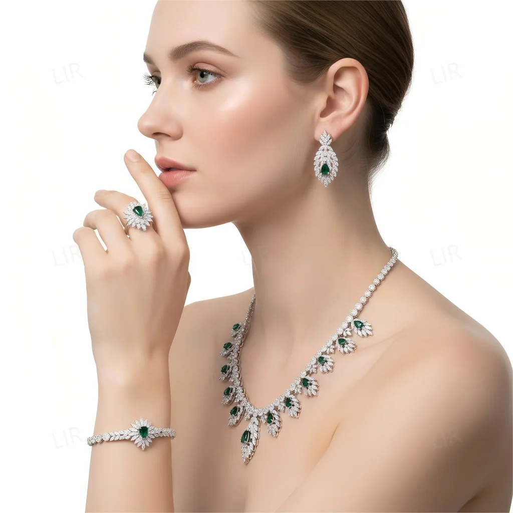 مجموعة مجوهرات نسائية مخصصة: قلادة على شكل دمعة من الأحجار الكريمة الخضراء على شكل طاووس نمساوي عتيق، وسوار من الريش والزركون، وخاتم وأقراط #2