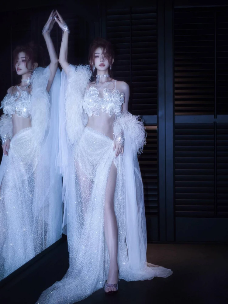 

White Elegant Sexy Miniature Design Photography Studio New Arrival Dress for Ladies Fashionable Stage Costume Traditional Chi...