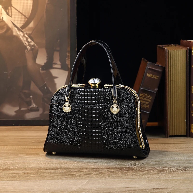 2022 Designer Bag Handbag Women\'s Carrying Bag with Diamond Embedding Shoulder Bag Crocodile pattern women\'s bag