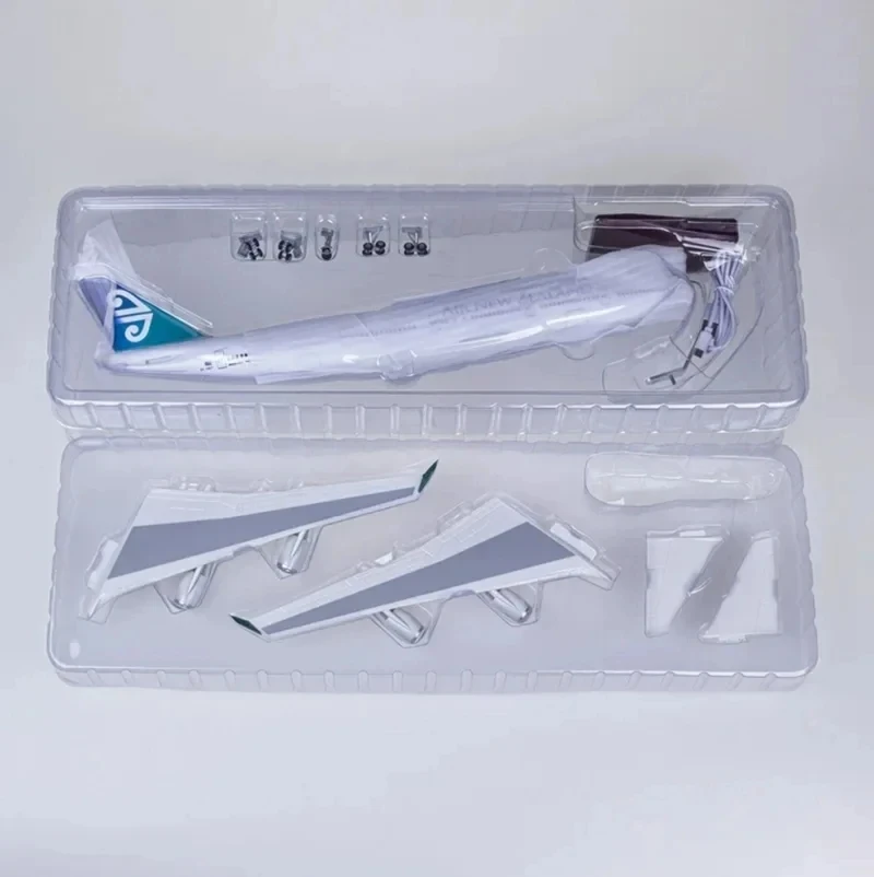 Большая модель самолета в масштабе 1:150 777, новозеландские воздушные пути B747, модели самолетов, игрушечные литые самолеты со светодиодной подсветкой для украшения