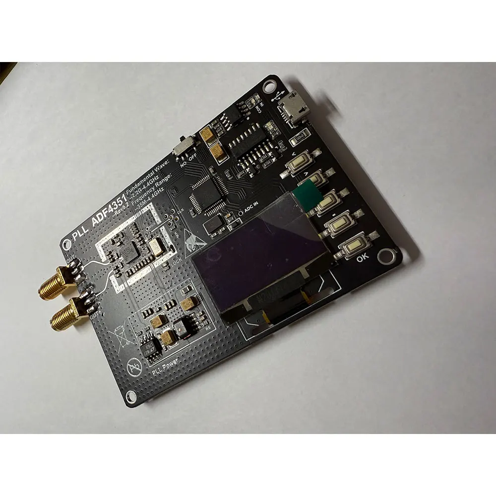 HAMGEEK ADF4351 On-Board Module 35M-4.4G RF Signal Generator Board W/ Built-in Battery & 1.8" Screen