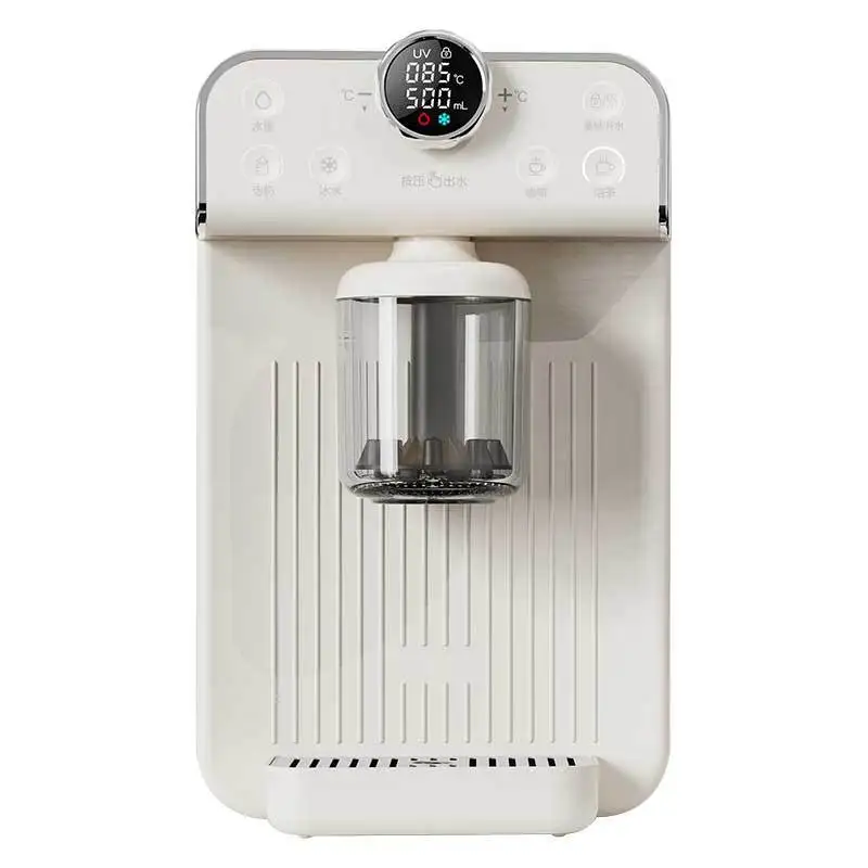 Distributore d'acqua istantaneo